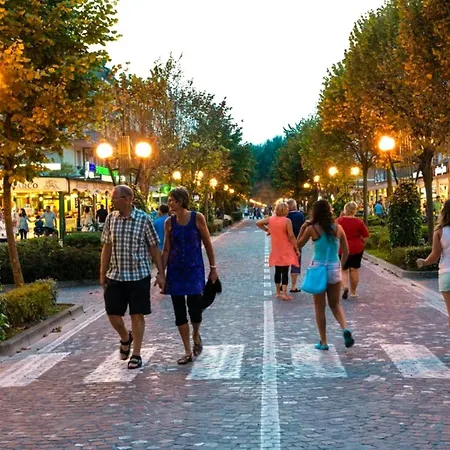 Calm Perfect For Up To 4 Guests * 比比翁